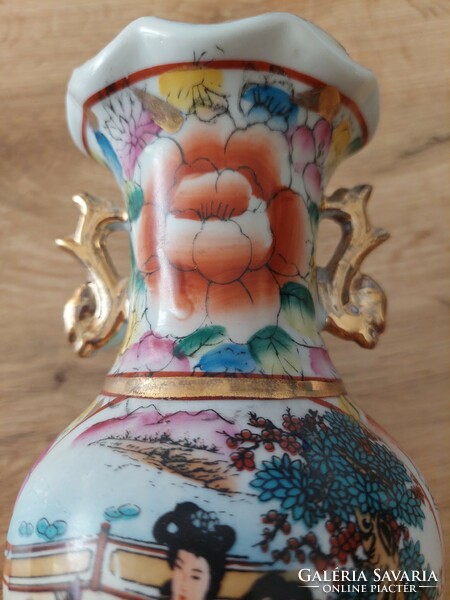 Kézzel festett kínai porcelán váza