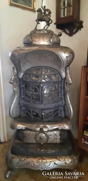 American heating nr 104. Cast iron coke stove for sale.