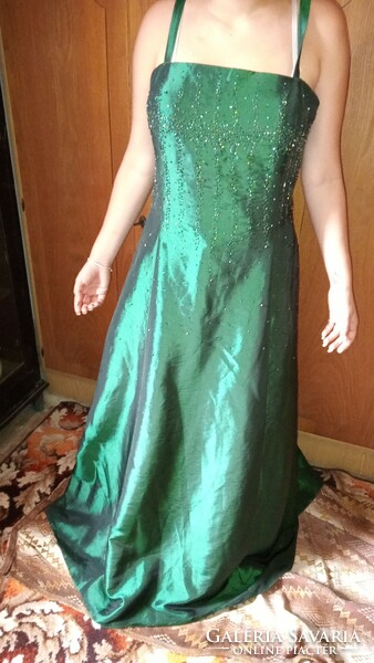 Magic Nights XL gyönyörű smaragd zöld hosszú alkalmi báli koszorúslány estélyi menyasszonyi ruha