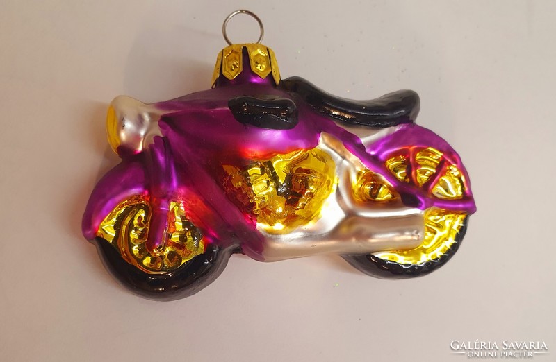 Glass Christmas tree decoration, engine