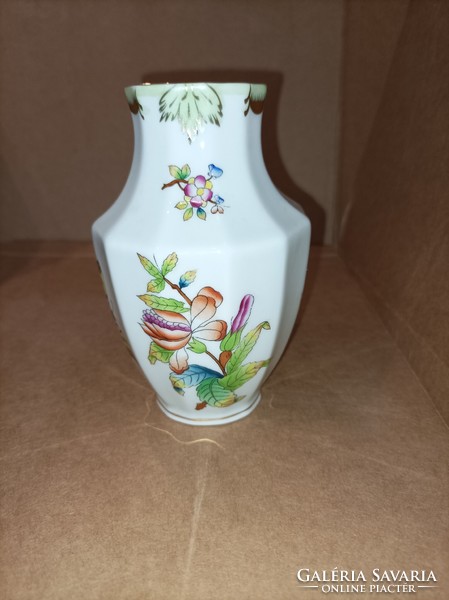 Herend porcelain vase, perfect, 14 cm, for a gift. Victoria pattern