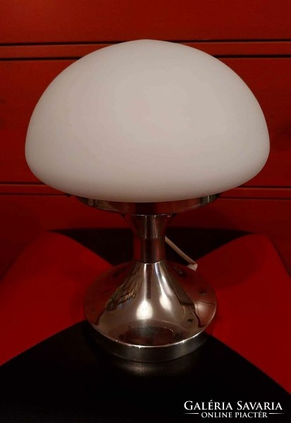 Retro table lamp from the 70s/80s in good condition!