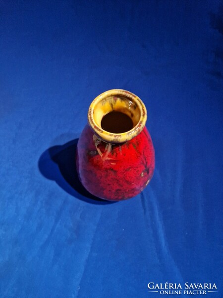Retro iparművészeti kerámia váza vöröses máz