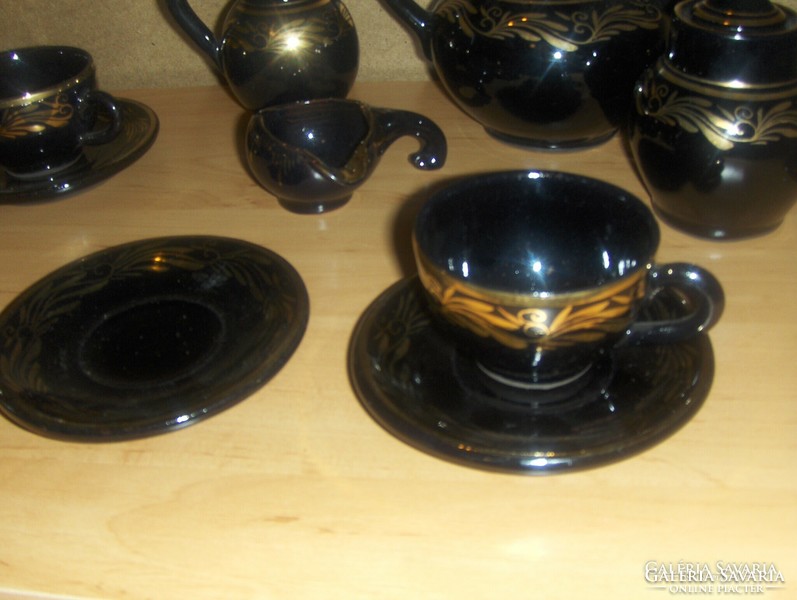 Black porcelain coffee set with gold decoration (14 / k)