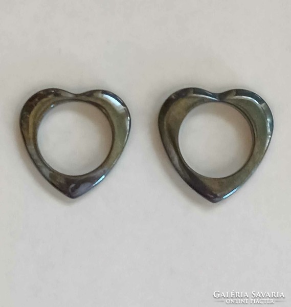 Heart-shaped tourmaline pendant