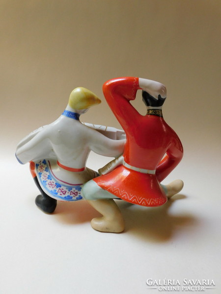 Large Polonne porcelain figure - Kazakh dancers