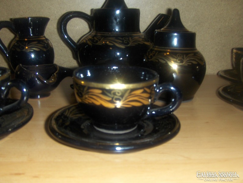 Black porcelain coffee set with gold decoration (14 / k)