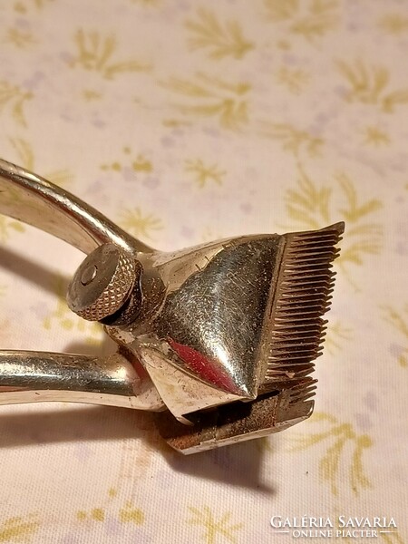 Valeska 1/10 mm marked mini metal hair clipper for decor