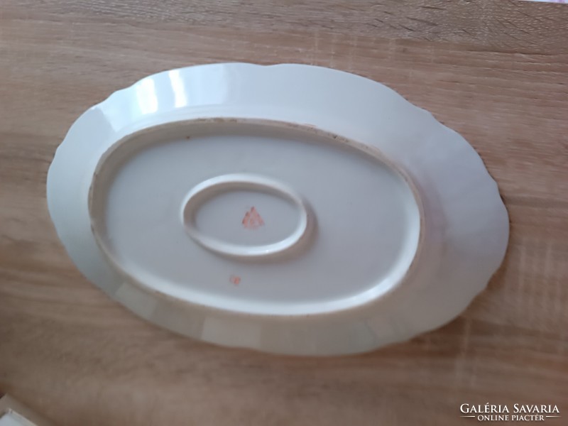 Porcelain (titov veles) roast dish