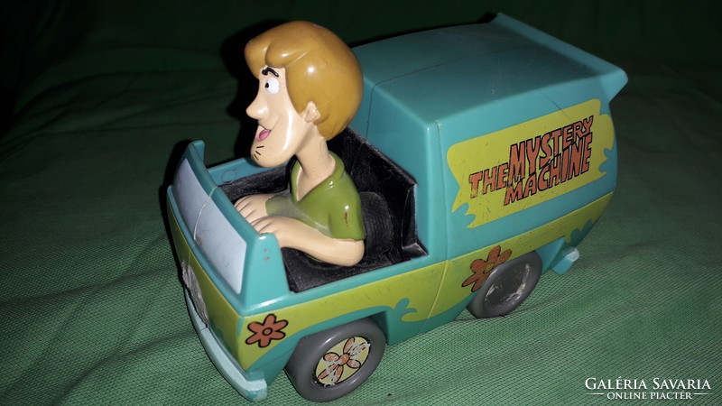 Retro SCOOBY DOO lendkerekes játék autó BOZONT sofőr figurával 14 x 8 cm a képek szerint