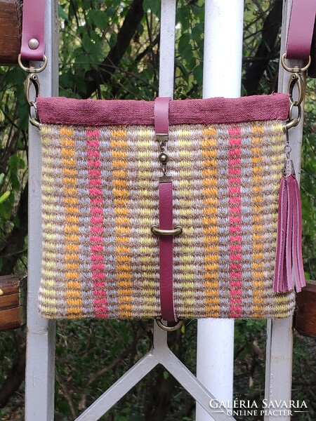 'Deep fire' hand-woven wool bag combined with leather