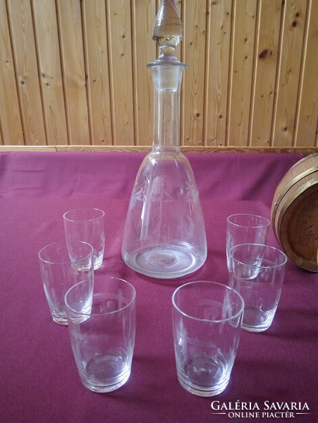 Metszett üveg boros készletek 1 kancsóval (3 termék)