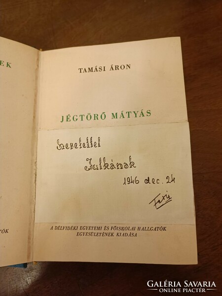 The book Matthias the Icebreaker by Tamás áron