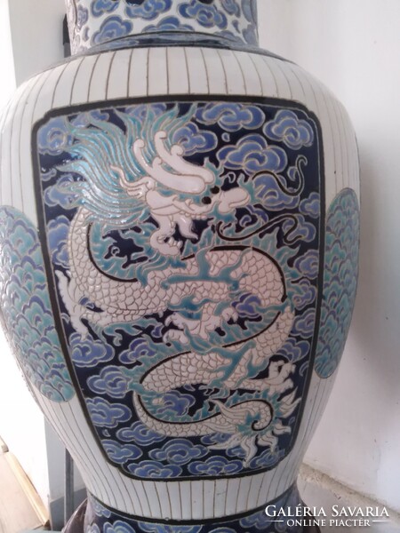 Showy Chinese floor vase with dragons and clouds