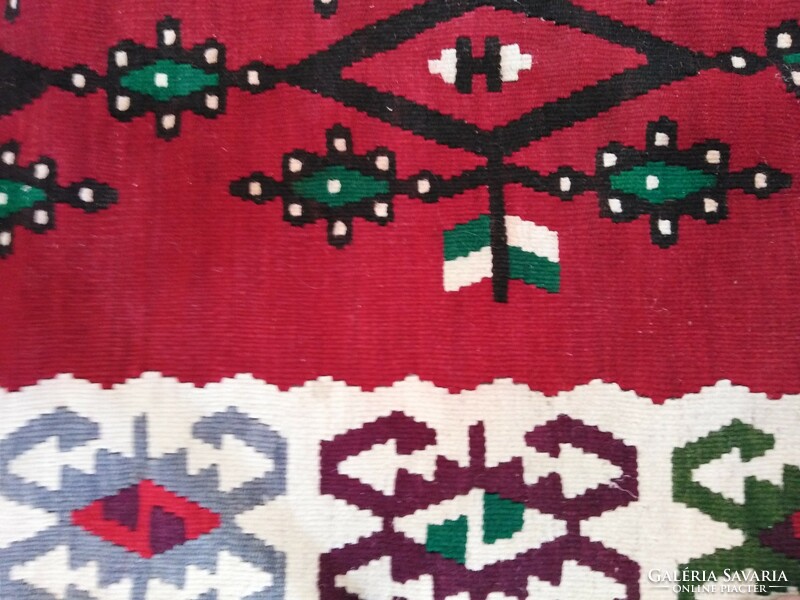 Toronto rug - medium size