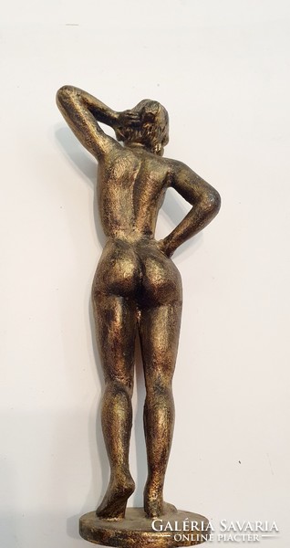 Női akt szobor, fém, 28 cm magas