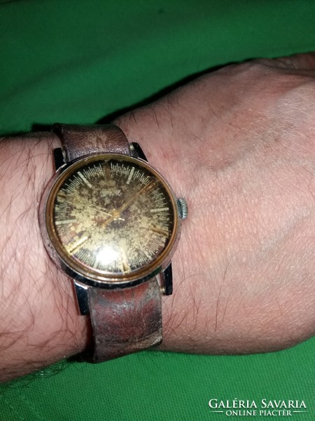 Antique cccp soviet zim watch with strap does not work as a part according to the pictures