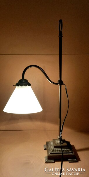 Art Nouveau bronze bank lamp table lamp. Adjustable.