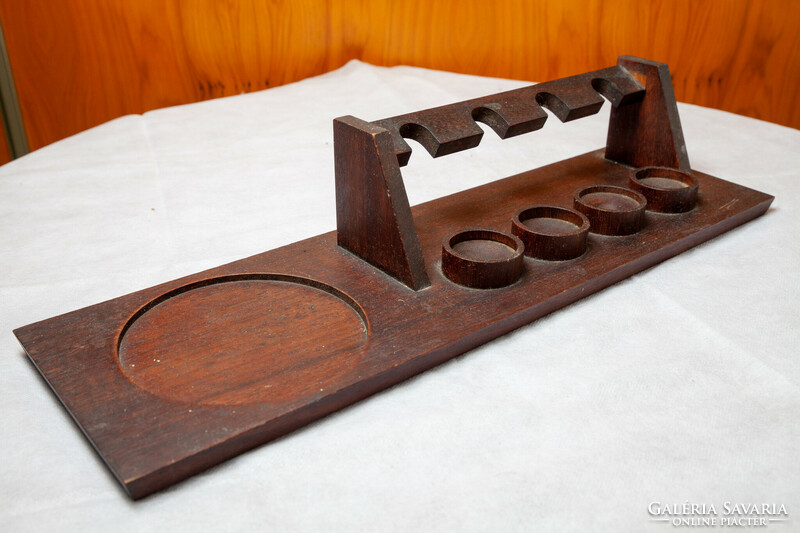 Antique pipe stand for 5 pipes