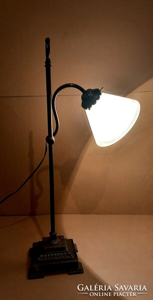 Art Nouveau bronze bank lamp table lamp. Adjustable.
