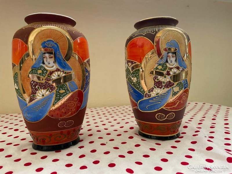 2 Pcs, old Japanese satsuma vase, pcs/price