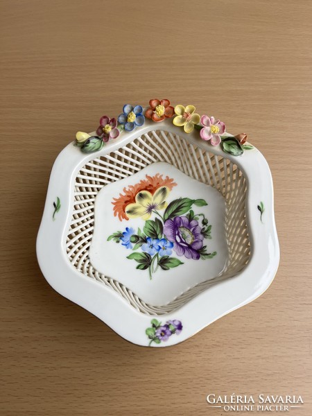 Herend floral porcelain bowl with lace edge a57