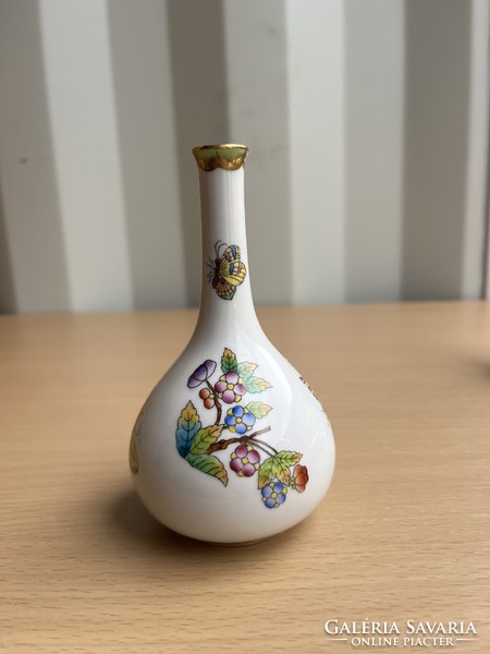 Herend Victoria patterned long neck porcelain vase a57