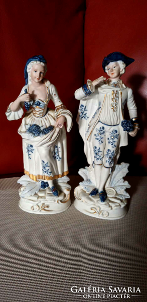 Baroque porcelain couple