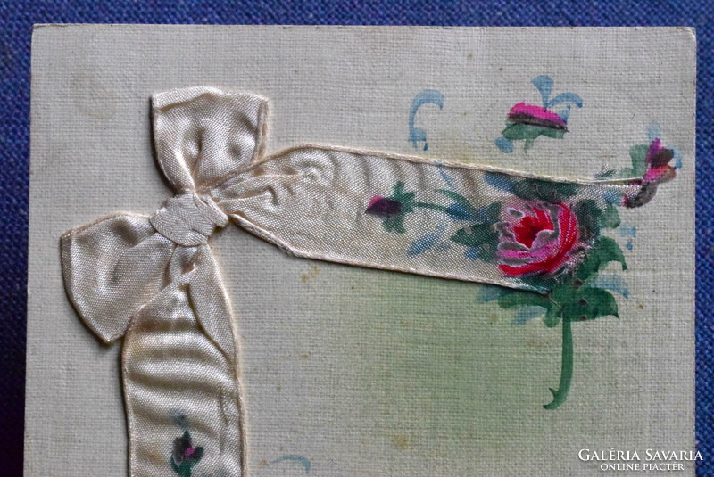 Antik kézzel selyemszalagra festett üdvözlő rózsás képeslap -    1915ből