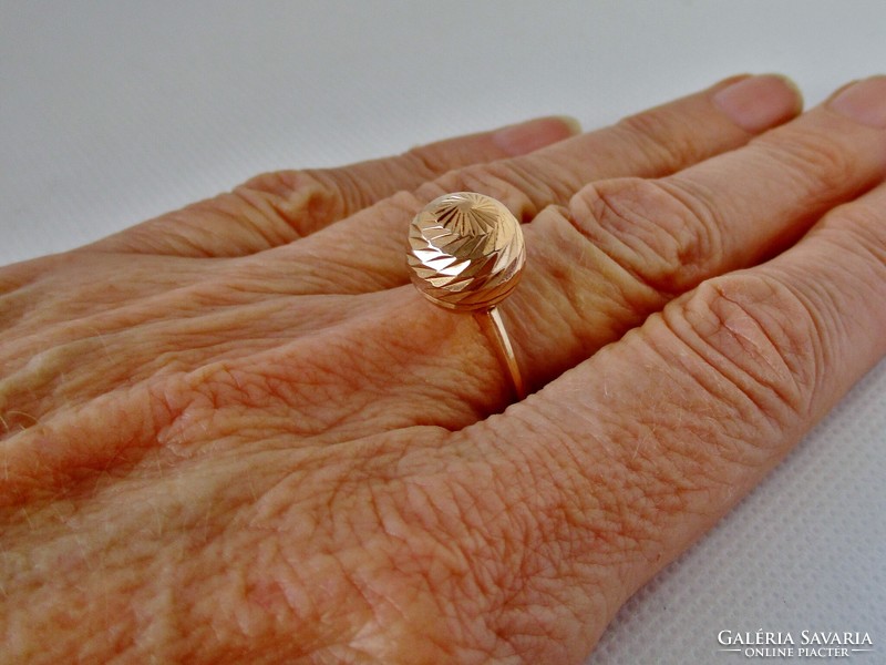 Beautiful extra large spherical 14kt gold ring