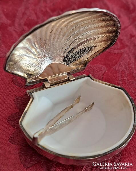 Silver-plated shell medicinal, miniature pill box with tweezers (l4172)