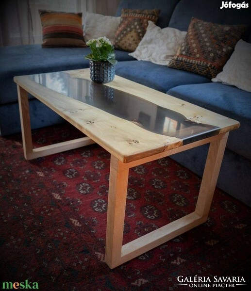 Poplar-epoxy coffee table