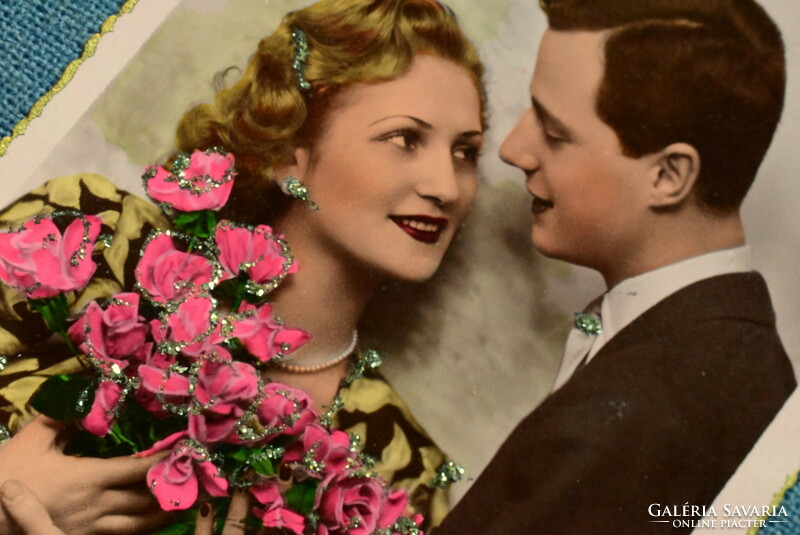 Régi glitteres  nosztalgia fotó képeslap  -   szerelmes pár