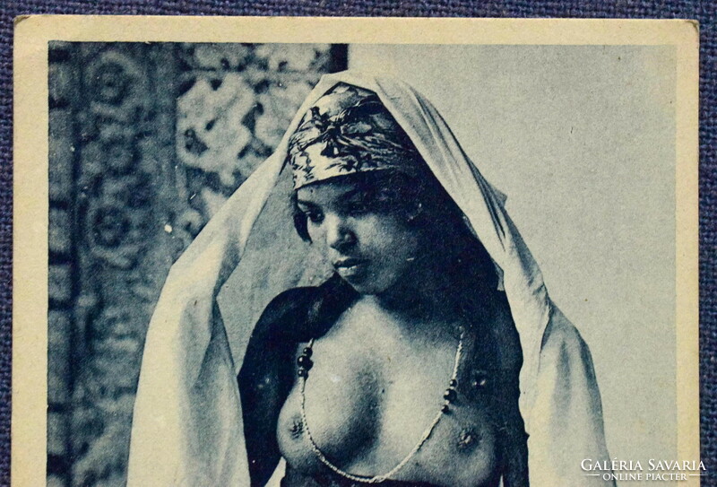 Antik fotó képeslap -  marrakeshi  ifjú szépség  / félakt