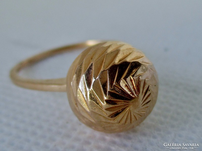 Beautiful extra large spherical 14kt gold ring