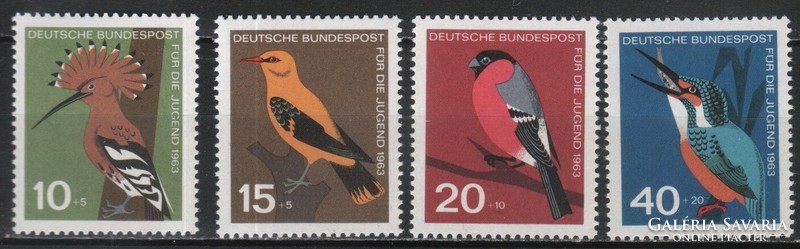 Postatiszta Bundes 1600  Mi 401-404      3,80 Euró