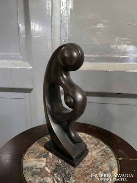 Francia modernista "Anya a Gyermekével" márványszobor