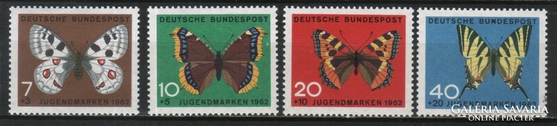 Postatiszta Bundes 1582  Mi 376-379      3,50 Euró