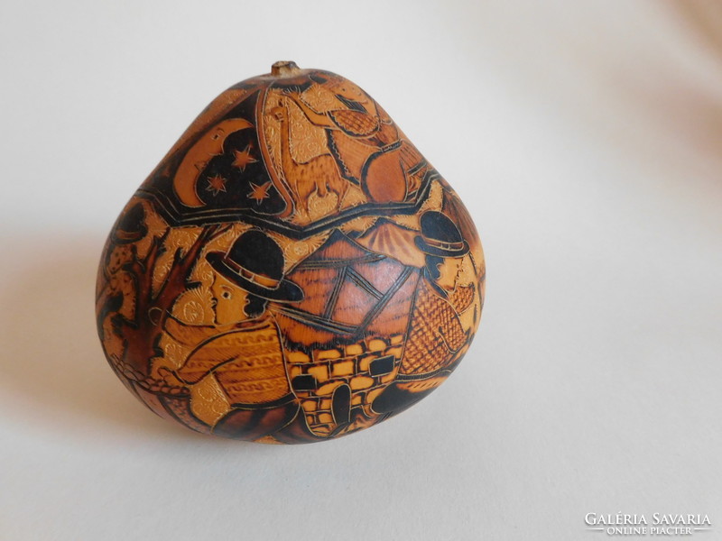 Peruvian scratched/painted pumpkin - work of folk artists