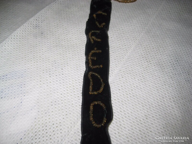 Beaded bow with Credo inscription 25 cm