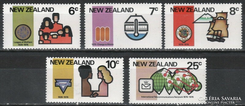 Új  Zéland 0349 Mi 676-680    2,40 Euró posta tiszta