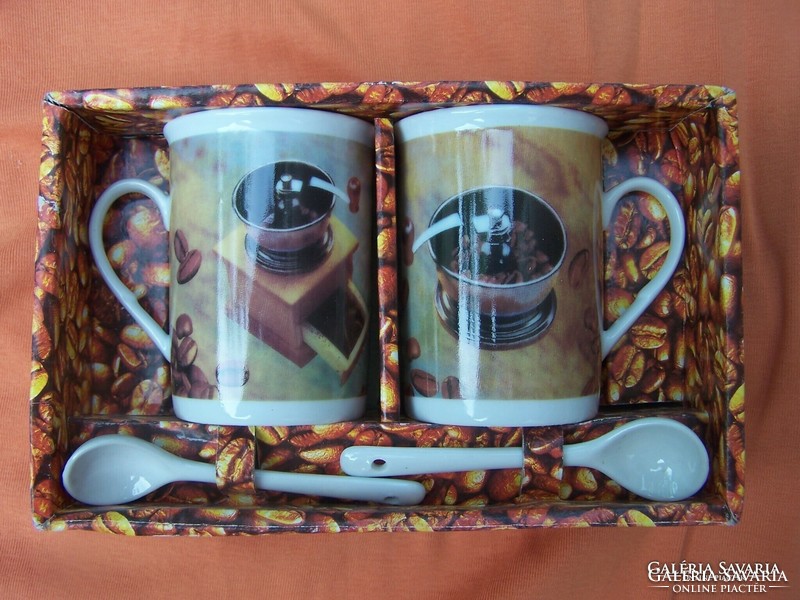 Tête à tête cafe set in original box with two porcelain coffee mugs with porcelain spoons original do