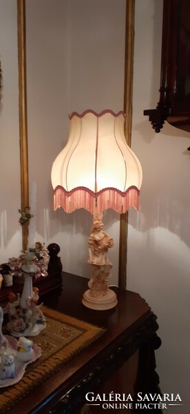 Large sculpture lamp