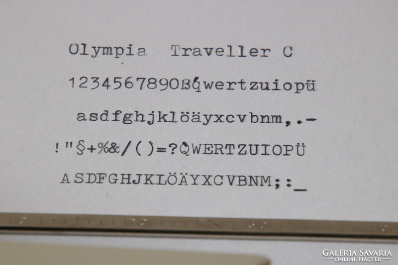 Olympia traveler c modern mechanical typewriter in mint condition