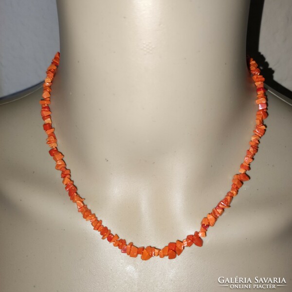 Coral chip necklace 41.5cm