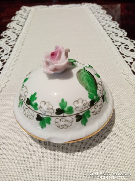 Parsley-patterned Herend porcelain tea / coffee green - white pot lid - damaged