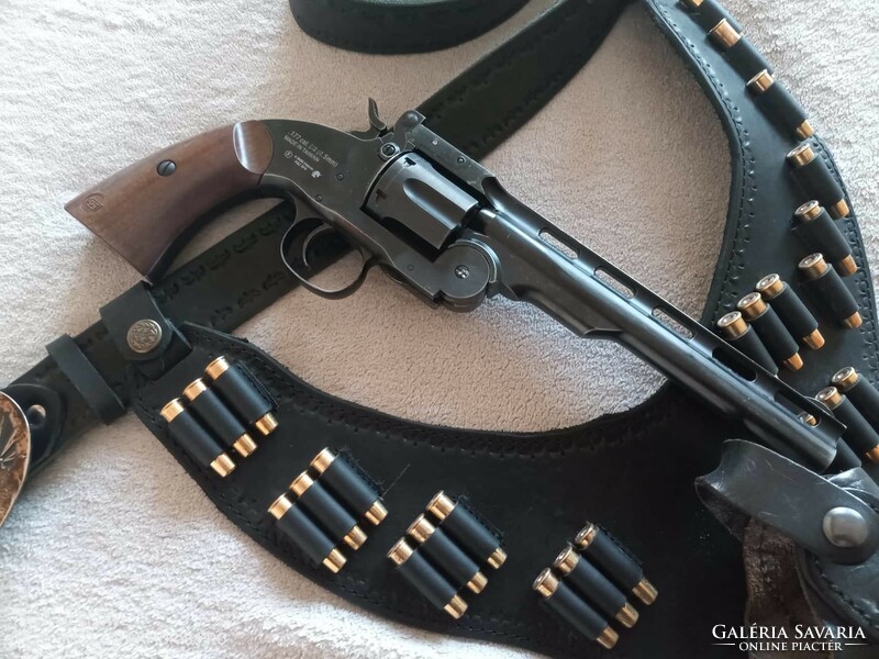 The airgun version of Schofield's (wyatt earp) legendary revolver with a unique drawn barrel
