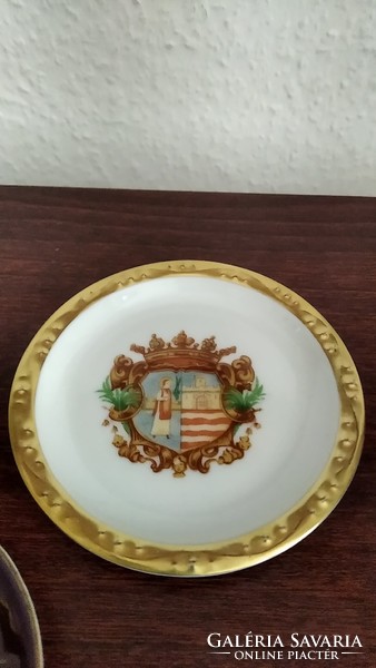 Zsolnay small decorative bowls, 3000 HUF/piece {p39}