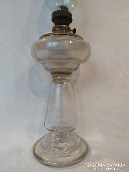Régi fújt üveg asztali petróleum lámpa
