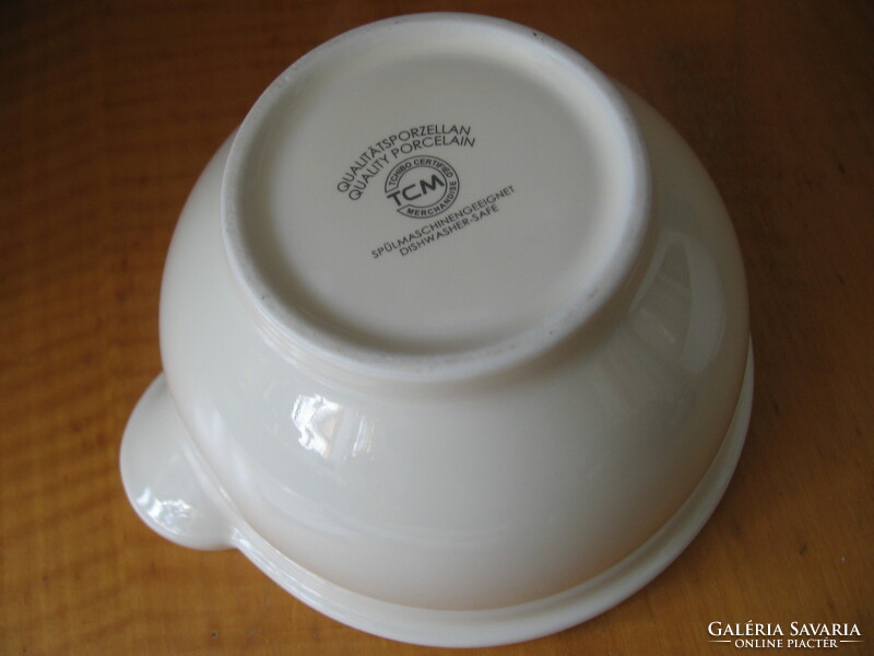 Externally glazed tcm porcelain apothecary mortar, rubbing bowl, rubbing cup